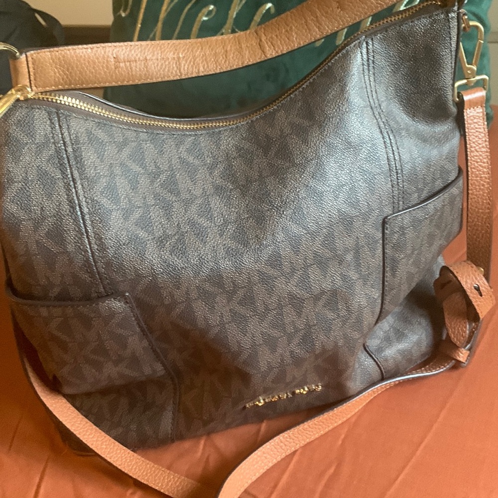 Mk purse